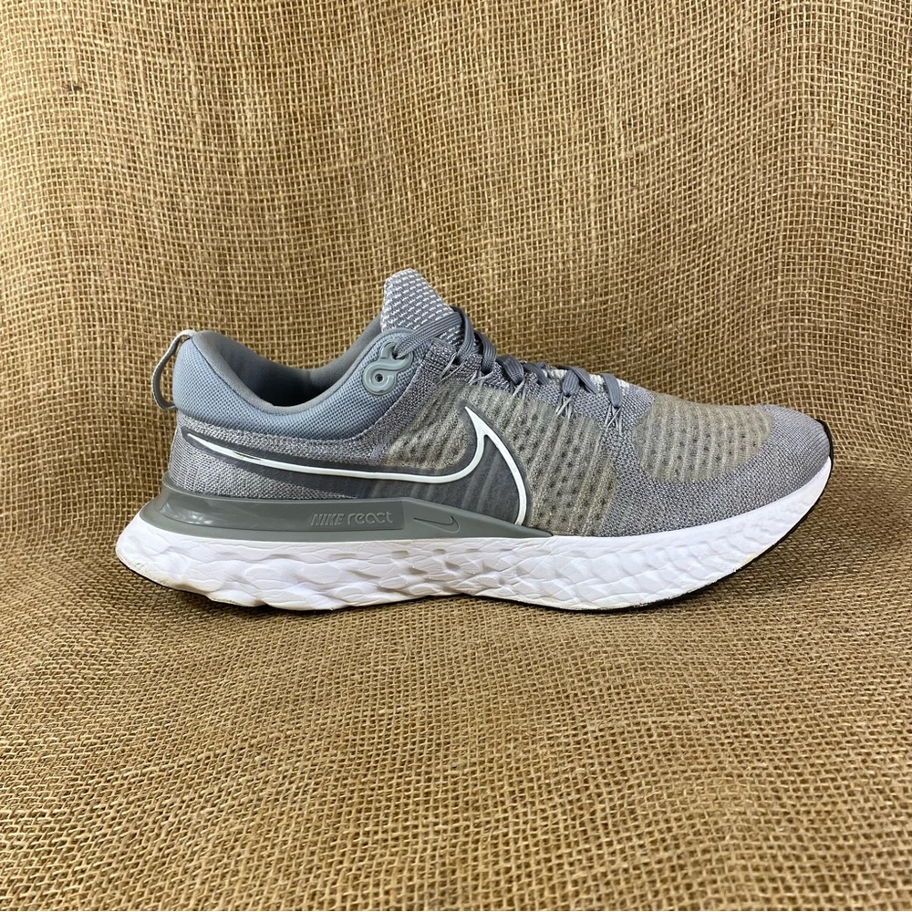 🛑SOLD🛑   Nike Running Shoes React Infinity Run Flyknit Grey White Size 15 - Picture 2 of 11